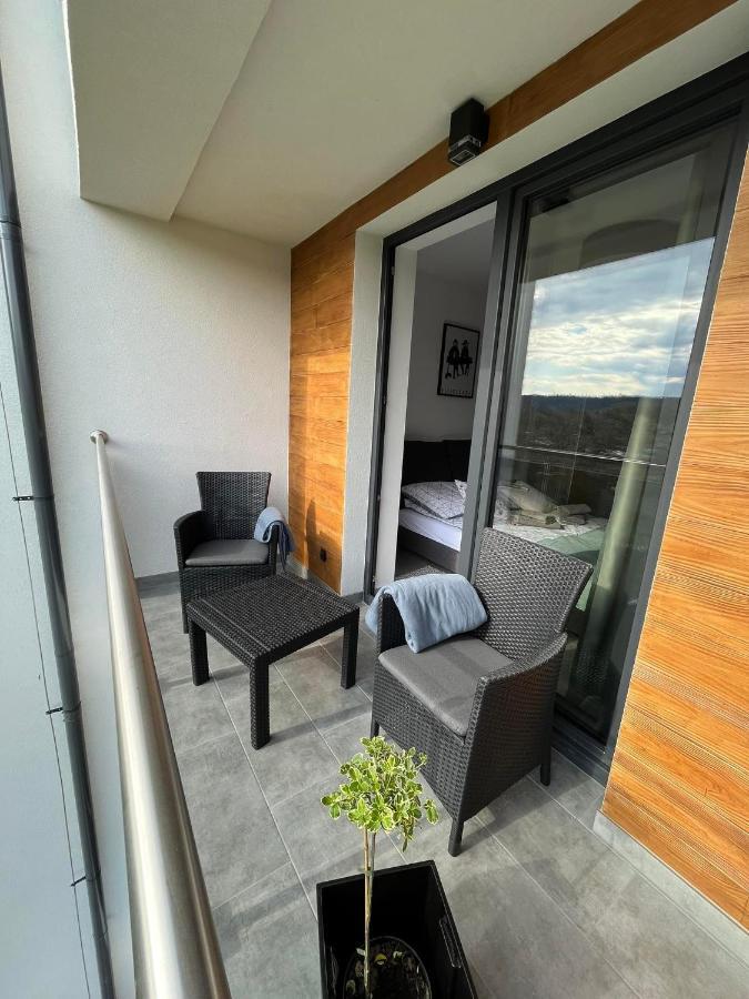 Apartament W Dolinie Sanu Леско Экстерьер фото
